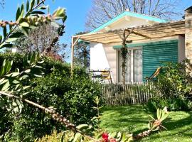 HARITZAGA chambre d'hôte terrasse & jardin privé，位于比亚里茨的酒店