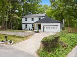 Modern 4 Bed in Quail Hollow