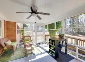 Less Than 2 Mi to East Carolina University Family Home