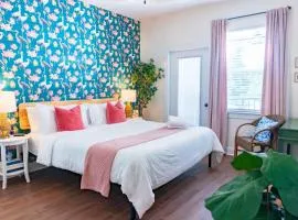 The Lotus Suite Newly Built Upscale Central