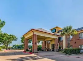 Quality Inn West Plano