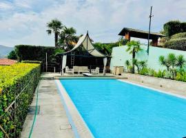 Villa Rosemarie，位于切尔诺比奥的酒店