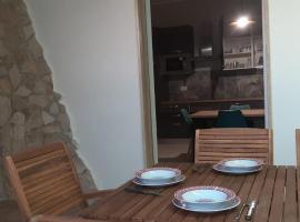 Casa vacanze Girasole，位于托雷瑞纳尔达的酒店