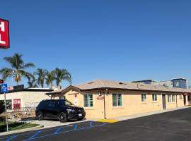 Dutch Motel，位于罗马琳达的酒店