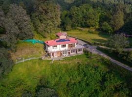 Simba Jungle Lodge, Binsar Wildlife Sanctuary，位于宾萨尔的山林小屋
