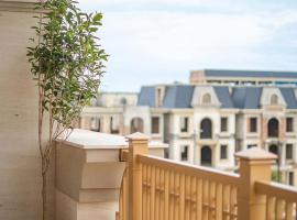 Villa 5 brs Bao Ninh Legend walk street，位于洞海的酒店