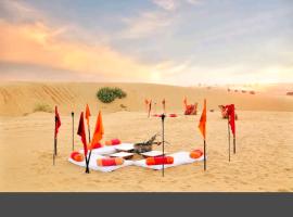 Desert Villa Camp & Resort Jaisalmer，位于山姆的酒店