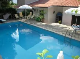 Villa Africa
