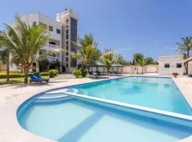 Luxury 2bed all ensuite Likizo 10min walk to beach