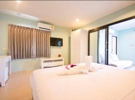 Theclickguesthouse，位于Ban Bang Chak的酒店