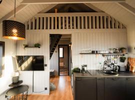 Cozy cabin near golden circle with panoramic views，位于莫斯费德斯拜尔的酒店