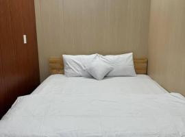 Vinh Hotel，位于Thốt Nốt的酒店