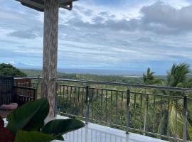 MJs Homestay with overlooking property near airport，位于Laguindingan的酒店