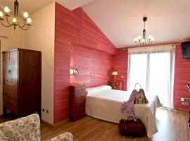 Hotel Restaurante Domus Fontana，位于Fonz的酒店