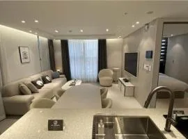 HOTEL THE DESIGNERS LYJ SUITE YEOKSAM