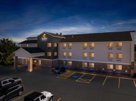 Comfort Inn & Suites Greeley，位于格里利的酒店