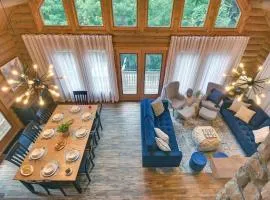 LOG CABIN w HOT TUB, BEACH access, near of TREMBLANT