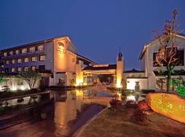 苏州南园宾馆，位于苏州相门站附近的酒店