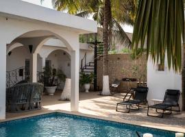 Villa privée Keur Bonheur du Sénégal，位于Nianing的酒店