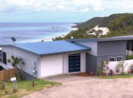 Allure Beach House - Formerly Sands on Moreton，位于天阁露玛的酒店
