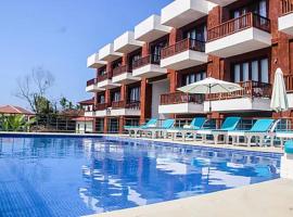 Goa Crescent Resort - A Hilltop Seaview Escape，位于Agarvado的酒店