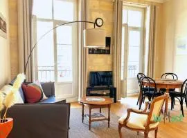 Attractive T2 flat on Place de la Bourse