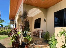 Sandingan Homestay，位于隆的酒店