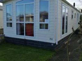 Chalet auf dem 5 Sterneplatz de Watersnip, Petten，位于佩滕的木屋