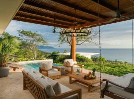 Casa Colibri - Stunning Ocean View，位于圣塔特蕾莎海滩的酒店