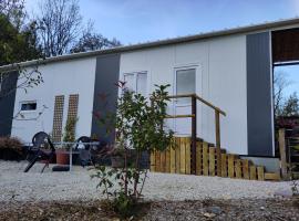 Tiny House Ecuries du Vieux Moulin，位于Choignes的酒店
