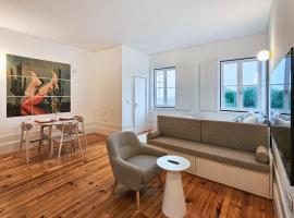 Bright and Cozy Loft in the City Center，位于波尔图的酒店