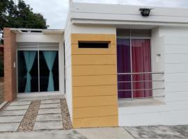 Casa Vacacional Para 10 personas，位于托凯马的酒店