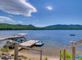 Lake Stinson Cottage with Sunroom and Shared Dock!，位于Rumney的酒店