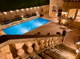 Ta' Matmura B&B，位于阿尔卜的带停车场的酒店