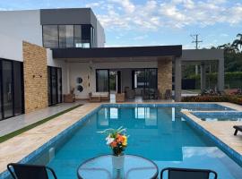 Quinta La Bonita Restrepo-Meta，位于雷斯特雷波的酒店