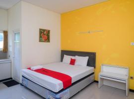 RedDoorz near Exit Tol Krapyak Semarang 3，位于Kalibanteng-kidul的酒店