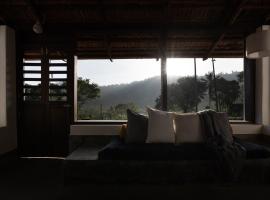 Chitrabanu Estate Inn，位于Ammatti的别墅