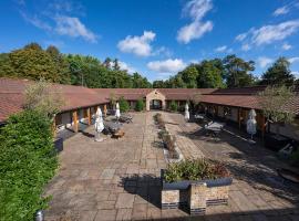 The Ridings at Theobalds Park，位于Goffs Oak的酒店