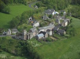 gite au creux de la Vallée，位于Brezons的酒店