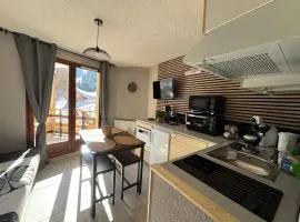 Studio au pied des pistes avec accès privé par son balcon