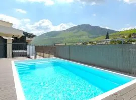 וילה סוגנו עם בריכה מחוממת מקורה וג'קוזי - מבית חלום עולמי