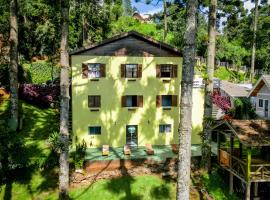 VELINN Pousada Casa de Campos Guest House，位于坎波斯杜若尔当的酒店