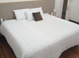 Colville Hospedaje, a 1 cuadra de la plaza mayor de lima，位于利马的旅馆