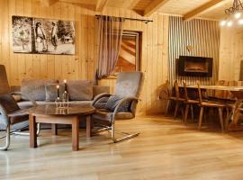 Domki u Jacka Sauna & Relax z widokiem na góry，位于扎布的酒店