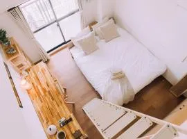 New! Top 7th floor 702 Japandi loft in Prime Location