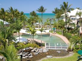 珊瑚沙滩海滨度假村，位于三一海滩的酒店