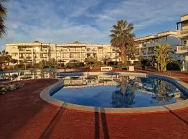 Appartement dans Résidence avec piscine Marina P13