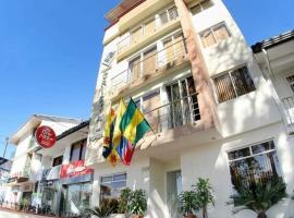 Hotel Cristal Plaza，位于波帕扬的酒店