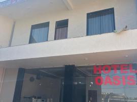 Hotel Oasis，位于Chaumu的酒店