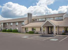 AmericInn by Wyndham Hayward，位于海沃德的酒店